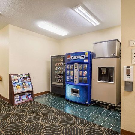 Quality Inn Tulsa Central Luaran gambar