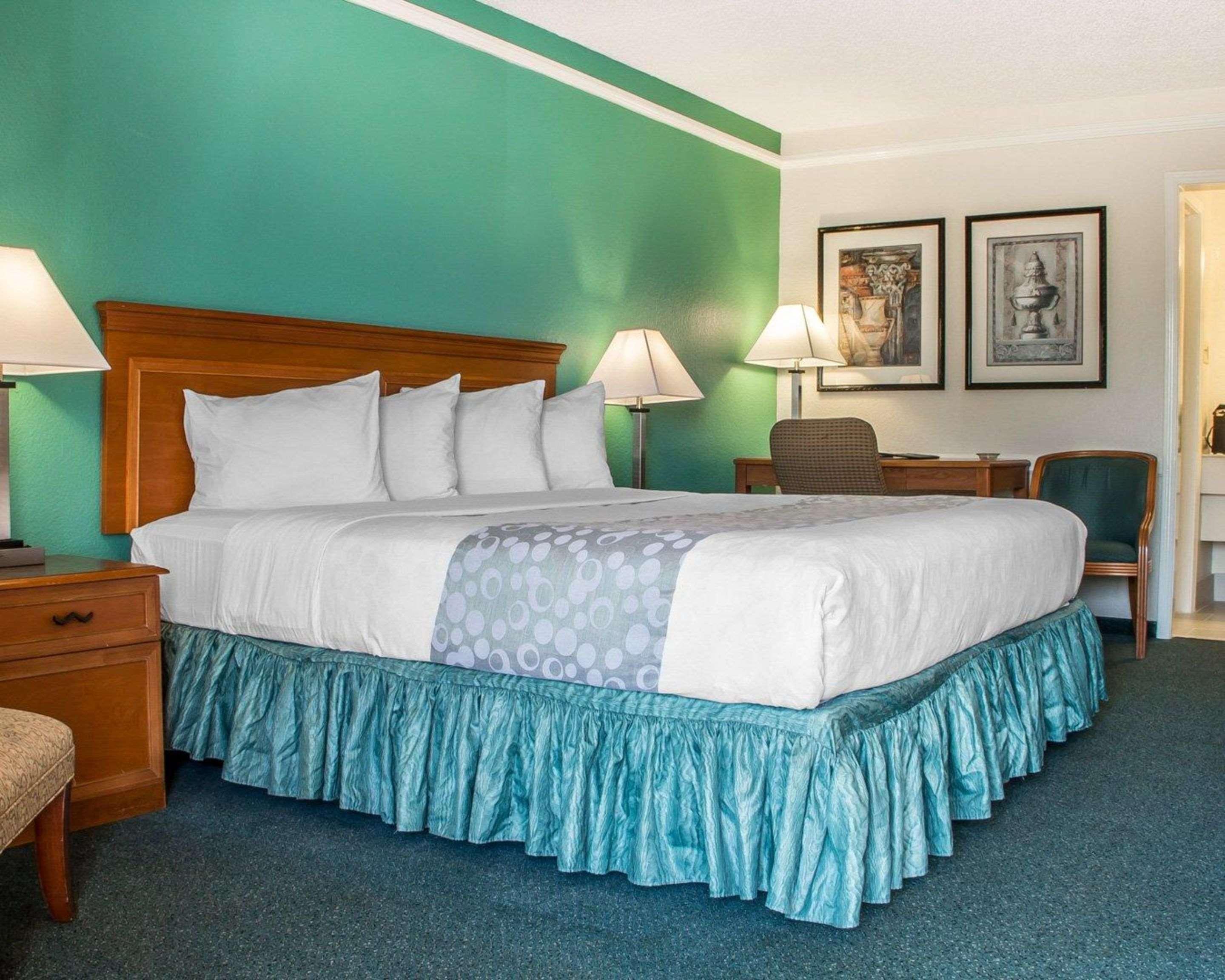 Quality Inn Tulsa Central Luaran gambar
