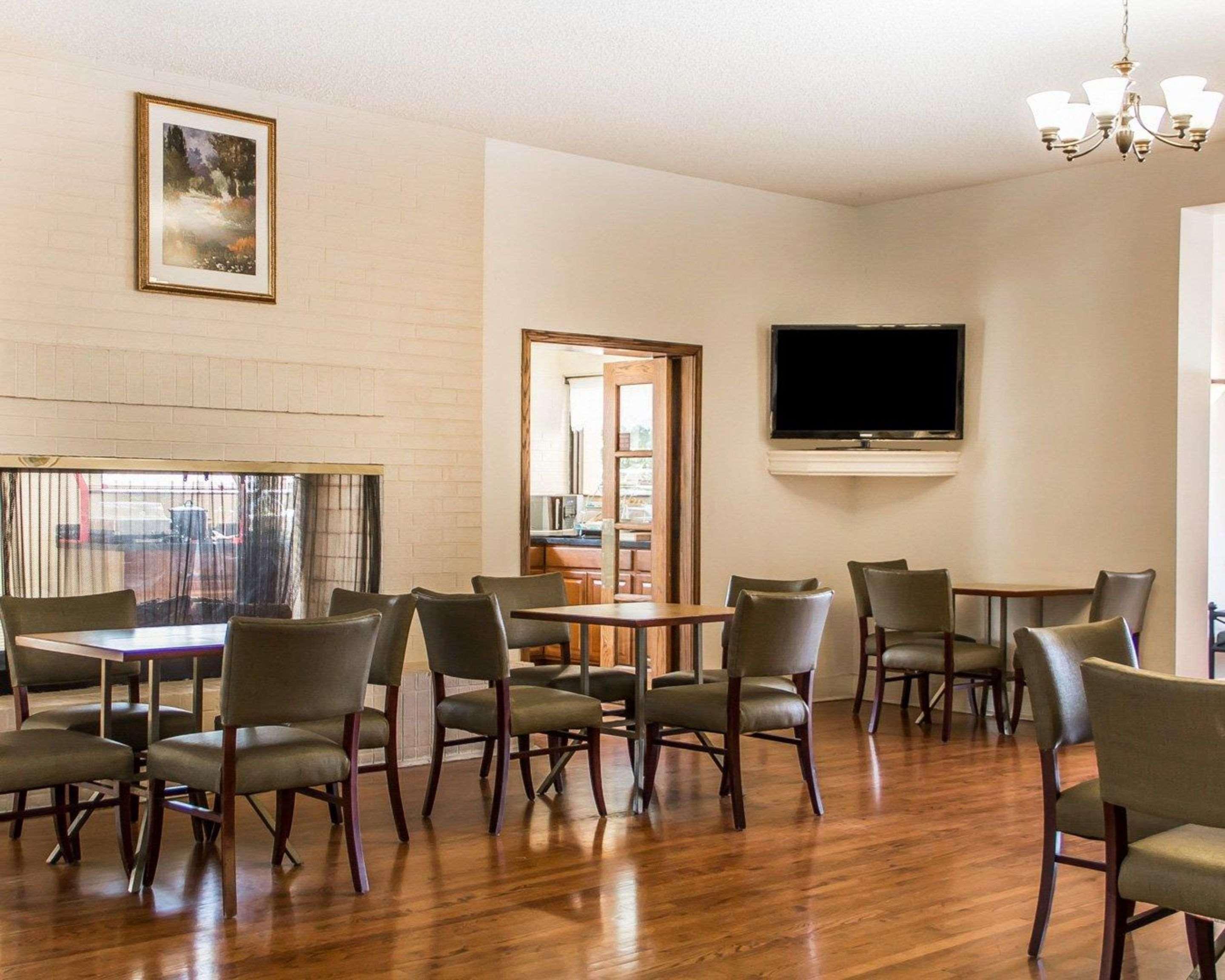 Quality Inn Tulsa Central Luaran gambar