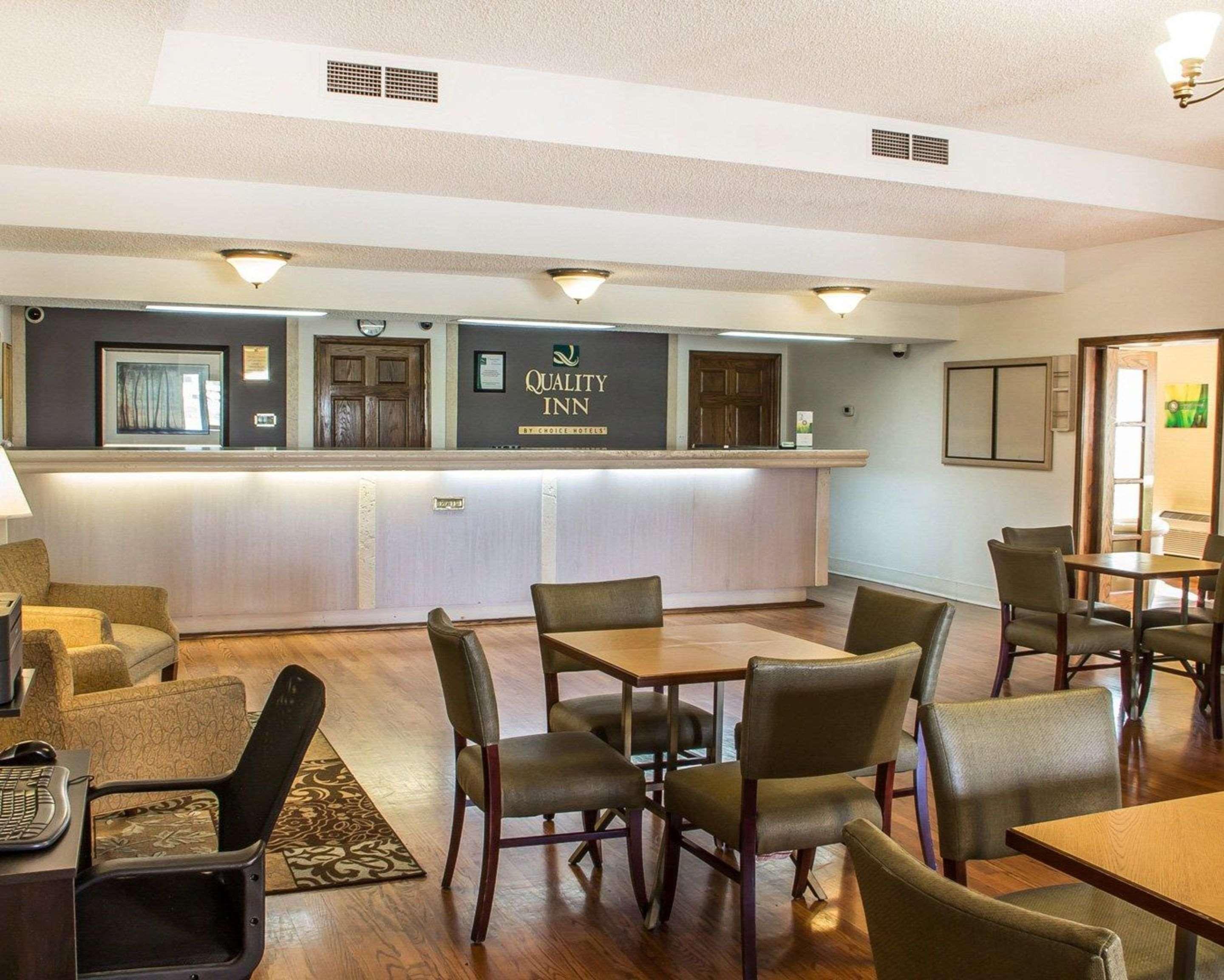 Quality Inn Tulsa Central Luaran gambar