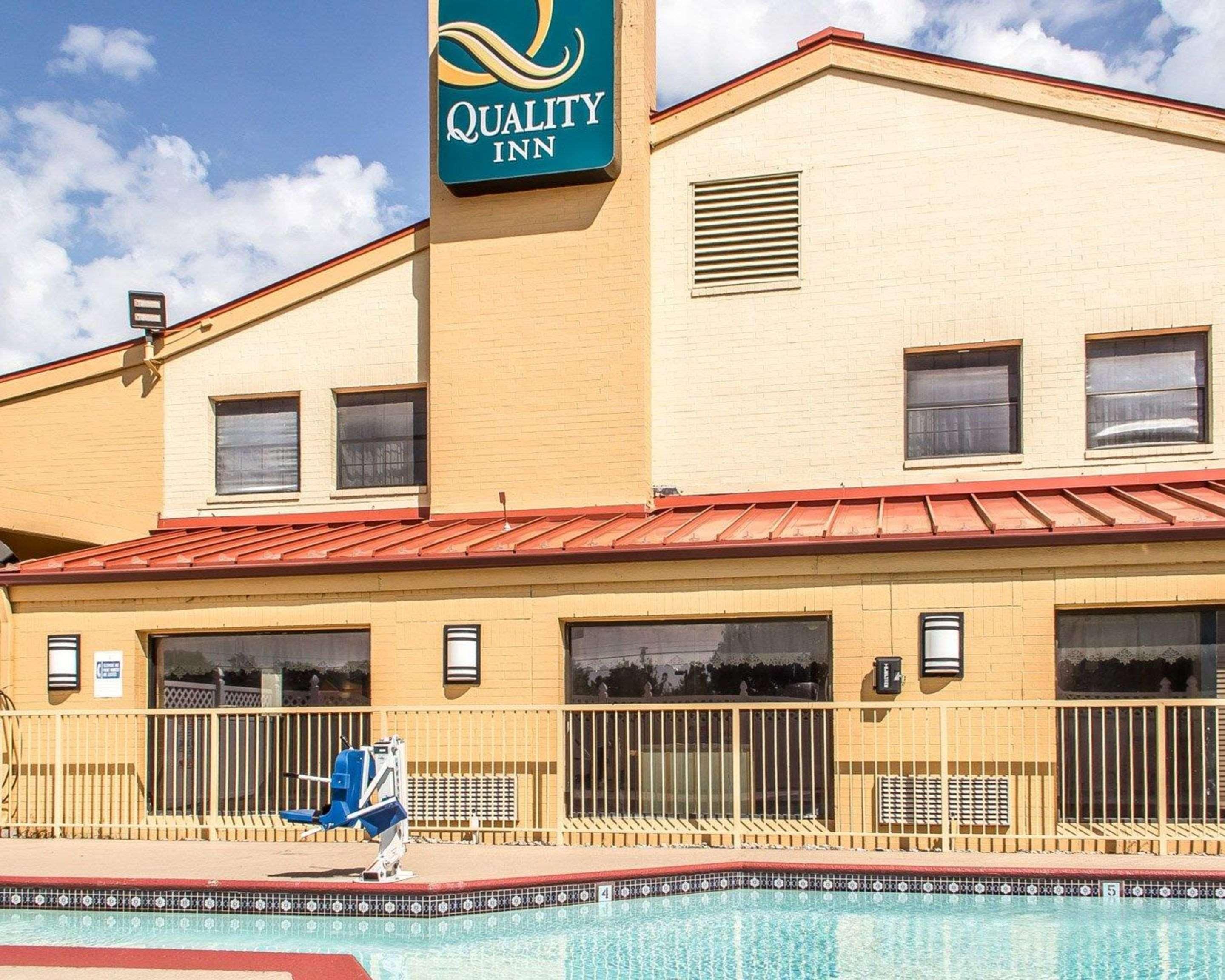 Quality Inn Tulsa Central Luaran gambar