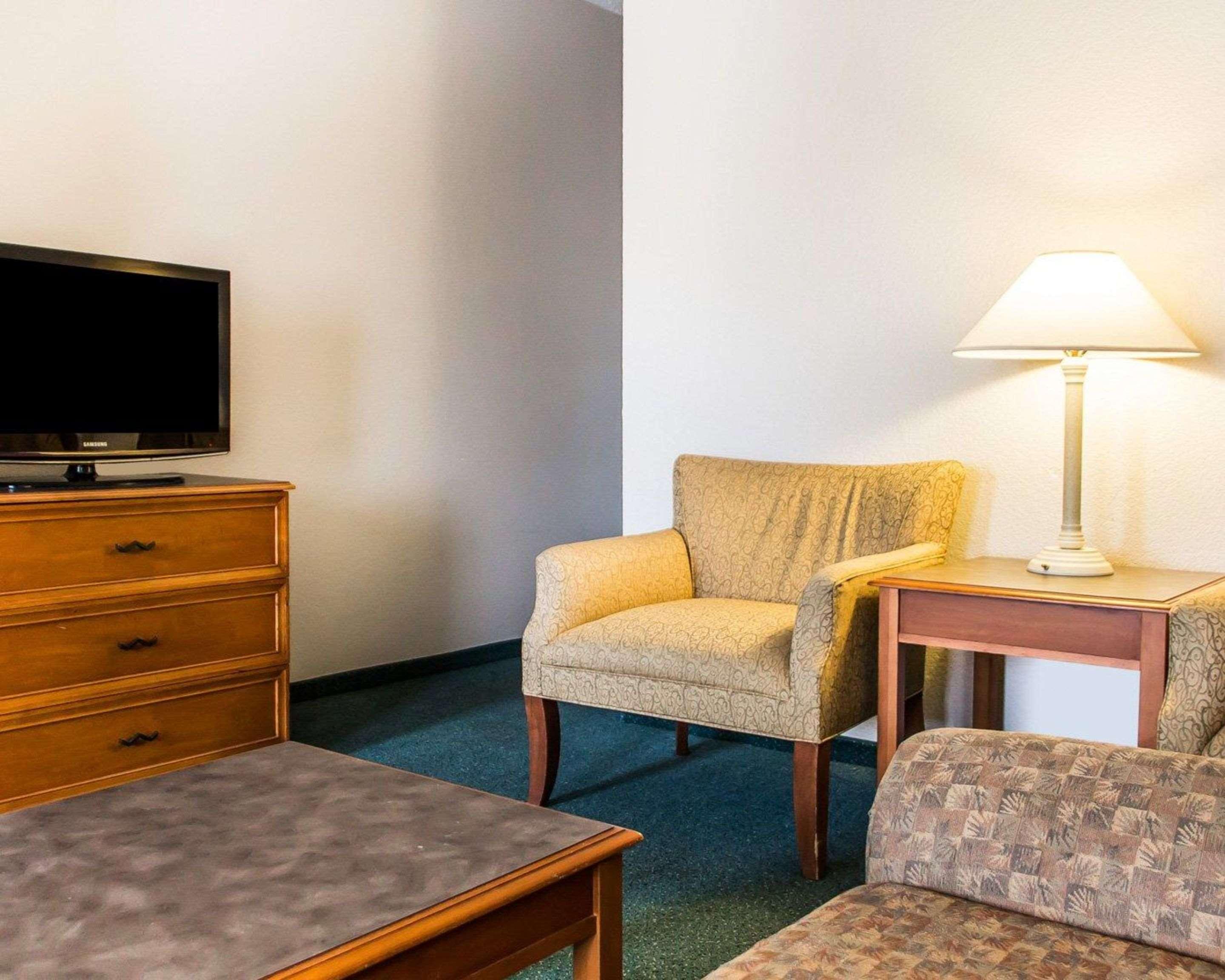 Quality Inn Tulsa Central Luaran gambar