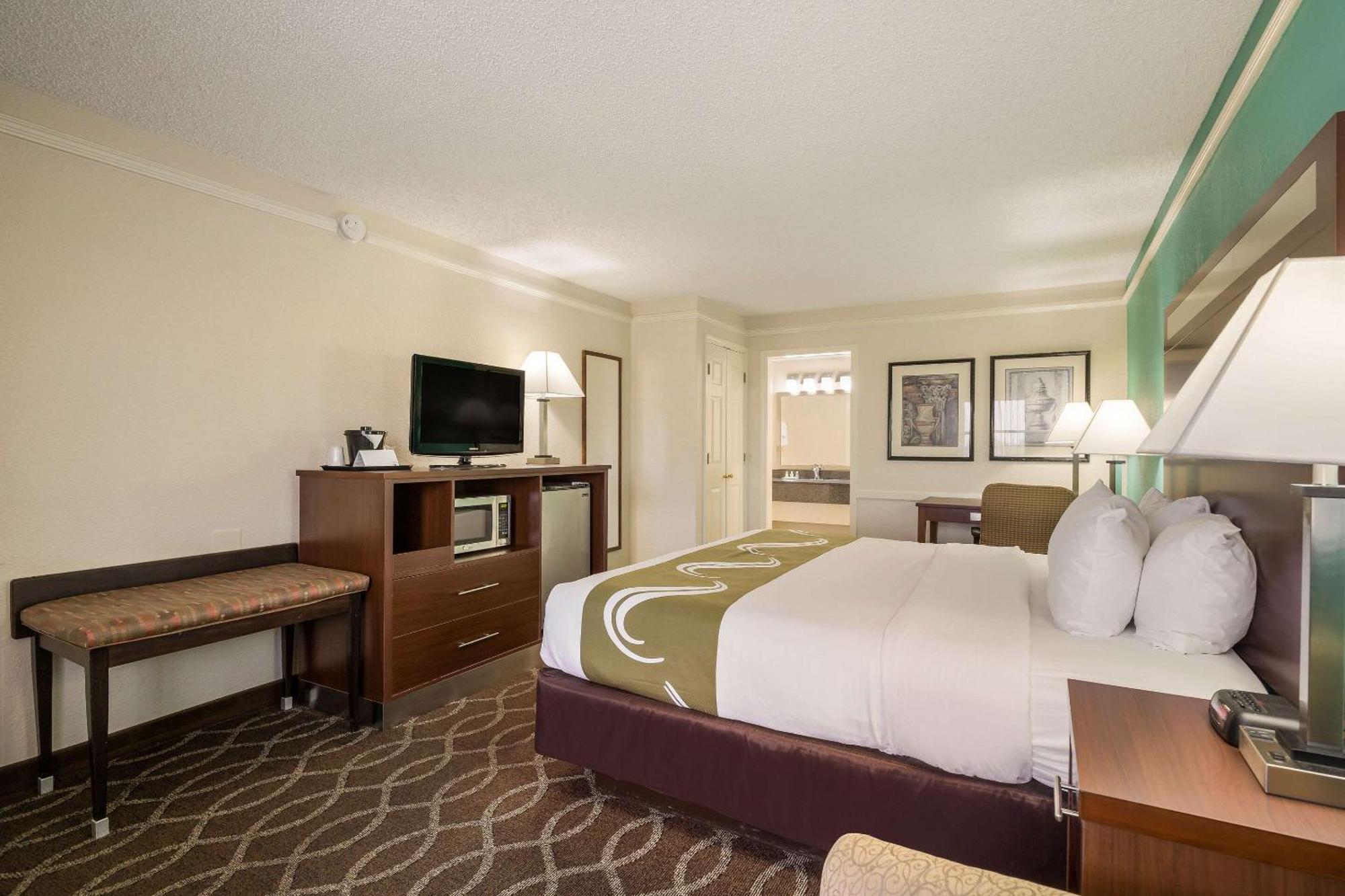 Quality Inn Tulsa Central Luaran gambar