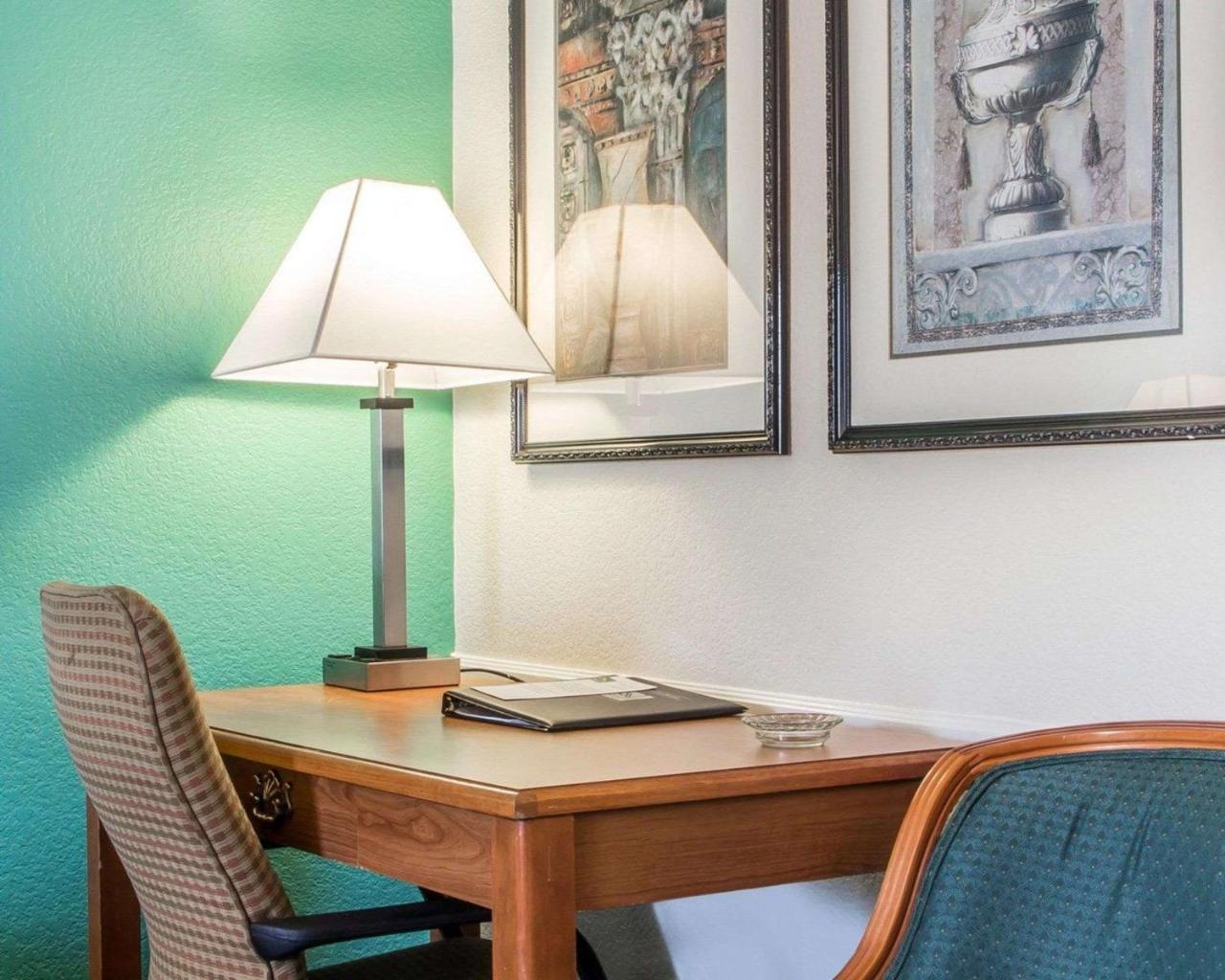 Quality Inn Tulsa Central Luaran gambar